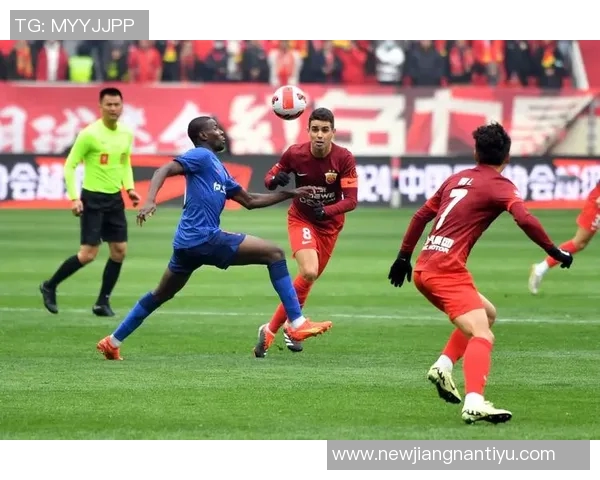 中超激战正酣海港领先蓉城申花紧追不舍积分榜竞争白热化