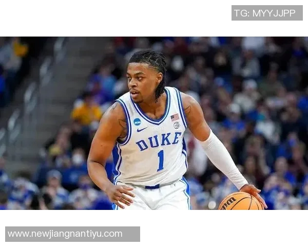 首节狄龙表现平平仅得5分布克状态低迷仅得4分